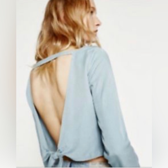 18. Zara Basic Couture Long Sleeve Light Blue Chambray Crop Top Open Back Blouse - Picture 2 of 8